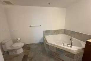 2681 N Flamingo Rd, Sunrise, FL 33323 - Photo 26