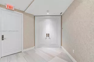 17901 Collins Ave, Sunny Isles Beach, FL 33160 - Photo 2