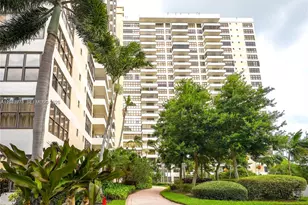 2500 Parkview Dr, Hallandale Beach, FL 33009 - Photo 20