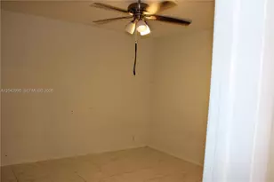 11512 NW 58th Ave, Hialeah, FL 33012 - Photo 42