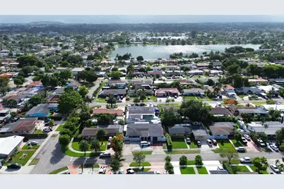 11512 NW 58th Ave, Hialeah, FL 33012 - Photo 4