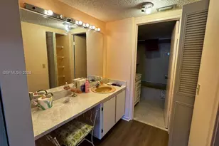 [Address not provided], Hallandale Beach, FL 33009 - Photo 4