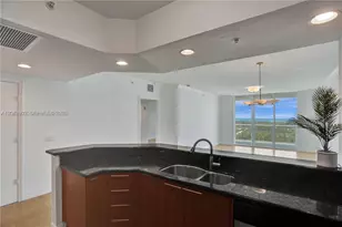 15051 Royal Oaks Ln, North Miami, FL 33181 - Photo 12