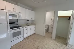 612 NW 43rd Ct, Miami, FL 33126 - Photo 8