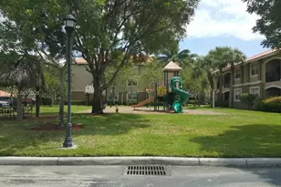 11600 SW 2nd St, Pembroke Pines, FL 33025 - Photo 26