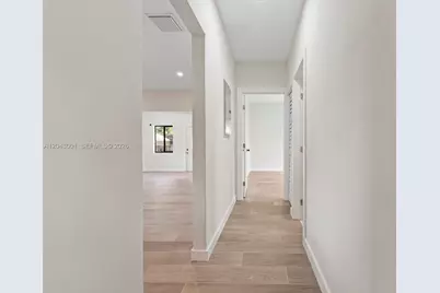 1020 NW 49th St, Miami, FL 33127 - Photo 38