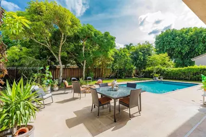 10777 Charleston Pl, Cooper City, FL 33026 - Photo 28