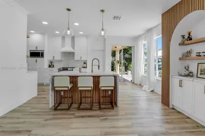 10777 Charleston Pl, Cooper City, FL 33026 - Photo 14