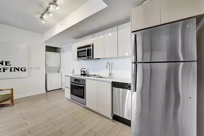 2602 E Hallandale Beach Blvd #R906, Hallandale Beach, FL 33009 - Photo 14