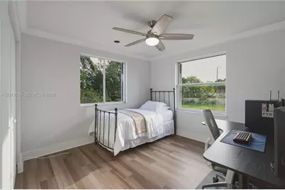 9830 SW 15th Dr, Davie, FL 33324 - Photo 28