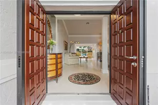 9830 SW 15th Dr, Davie, FL 33324 - Photo 4