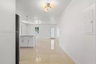270 NW 51st Ave, Miami, FL 33126 - Photo 14