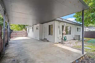 270 NW 51st Ave, Miami, FL 33126 - Photo 32