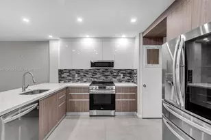 2175 NE 56th St, Fort Lauderdale, FL 33308 - Photo 1