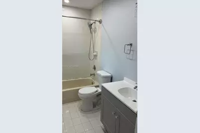 6891 W 36th Ave #202, Hialeah, FL 33018 - Photo 6