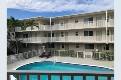 1895 Venice Park Dr #B6, Miami, FL 33181 - Photo 1