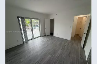 1895 Venice Park Dr #B6, Miami, FL 33181 - Photo 8