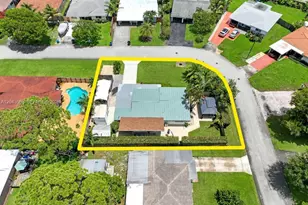 330 NE 48th St, Oakland Park, FL 33334 - Photo 14