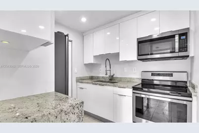 10755 SW 108th Ave #304, Miami, FL 33176 - Photo 12