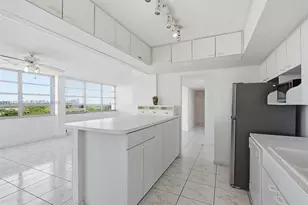 11930 N Bayshore Dr, North Miami, FL 33181 - Photo 18