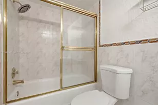 11930 N Bayshore Dr, North Miami, FL 33181 - Photo 54
