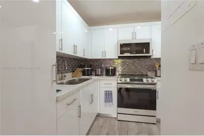 10501 SW 108th Ave #209, Miami, FL 33176 - Photo 6