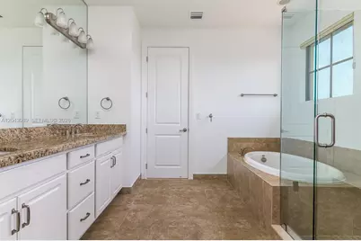 9350 Solstice Cir, Parkland, FL 33076 - Photo 10