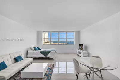 801 Brickell Bay Dr #669, Miami, FL 33131 - Photo 6