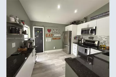 17905 SW 10th Ct #1, Pembroke Pines, FL 33029 - Photo 6
