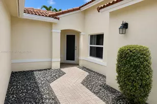 17905 SW 10th Ct, Pembroke Pines, FL 33029 - Photo 2