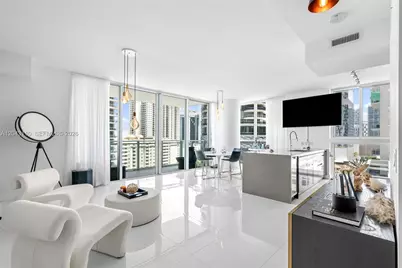 1080 Brickell Ave #1509, Miami, FL 33131 - Photo 8