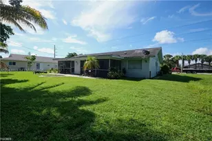 257 Cape Coral Pkwy E, Cape Coral, FL 33904 - Photo 22