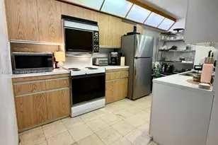 19667 Turnberry Way, Aventura, FL 33180 - Photo 6