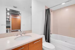 50 Biscayne Blvd, Miami, FL 33132 - Photo 4