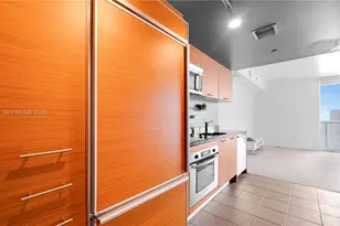 50 Biscayne Blvd, Miami, FL 33132 - Photo 2