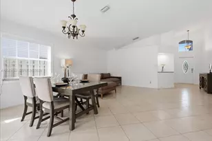 345 Somerset Way, Weston, FL 33326 - Photo 8