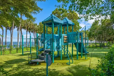 3 Grove Isle Dr #C1610, Miami, FL 33133 - Photo 28