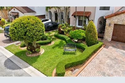 1016 NW 99th Psge #1016, Miami, FL 33172 - Photo 8