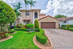 1016 NW 99th Passage, Miami, FL 33172 - Photo 2