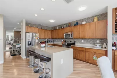 1016 NW 99th Psge #1016, Miami, FL 33172 - Photo 22