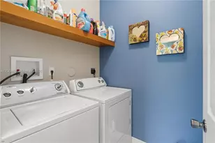 1016 NW 99th Passage, Miami, FL 33172 - Photo 58