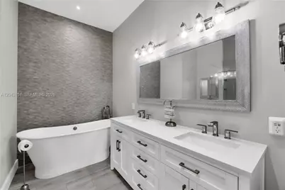 720 S Old Nob Hill Rd, Plantation, FL 33324 - Photo 10