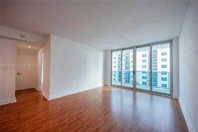 7501 E Treasure Dr #6A, North Bay Village, FL 33141 - Photo 6