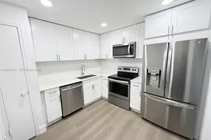 22605 SW 66th Ave, Boca Raton, FL 33428 - Photo 2