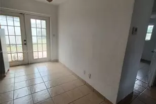 1701 SW 70th Ave, North Lauderdale, FL 33068 - Photo 6