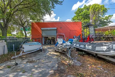 651 NW 106th Street, Miami, FL 33150 - Photo 24