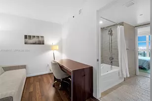 50 Biscayne Blvd, Miami, FL 33132 - Photo 14