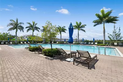 20610 NE 5th Pl, Miami, FL 33179 - Photo 30