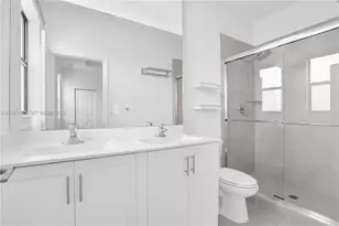 20610 NE 5th Pl, Miami, FL 33179 - Photo 14