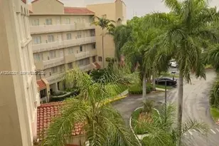 10720 NW 66th St, Doral, FL 33178 - Photo 28